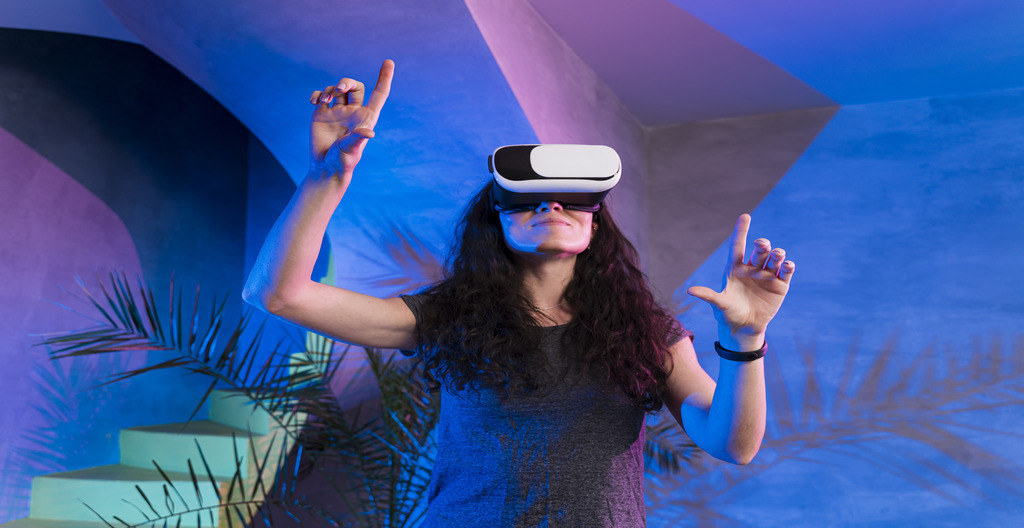 How is Technology Changing the Entertainment Sector